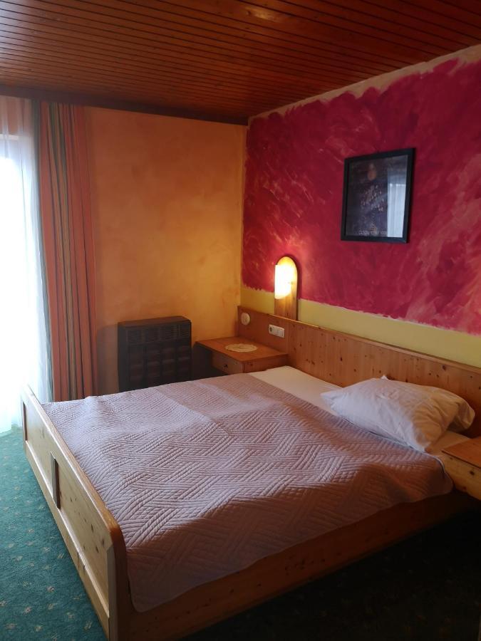 Hotel Wirt Z'Minsta Altmuenster Bagian luar foto